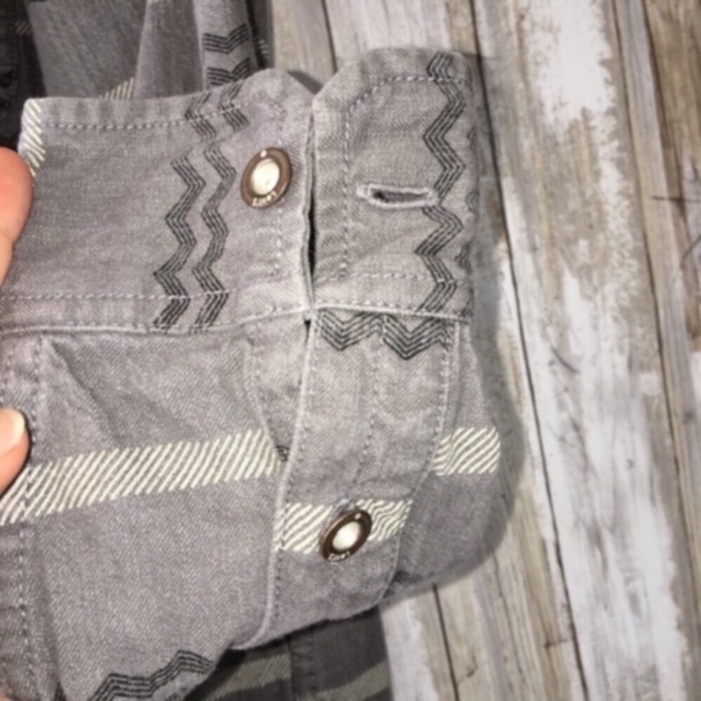 Levi’s Grey Button Shirt Jacket - image 4